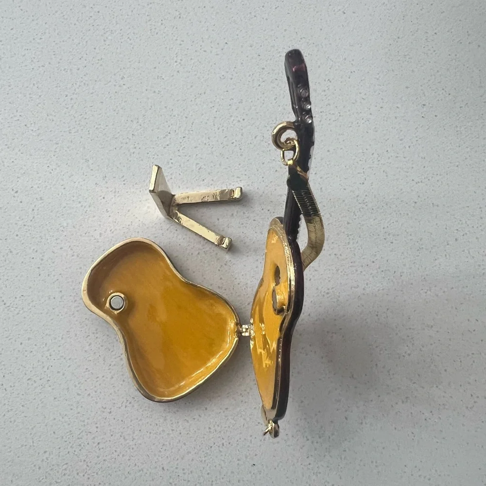 Object de Art‎ Trinket Box #62 Flemco Guitar With Gold Chain Strap New In Box